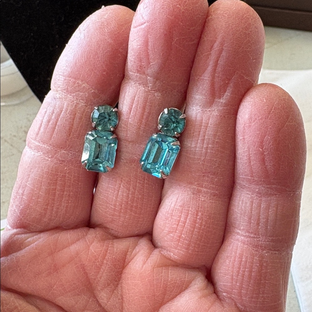 Vintage Coro Aqua Marine Blue Silver Tone Costune Screw-Back Earrings